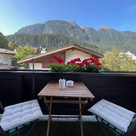 Haus Gertraud ベッド・アンド・ブレックファスト オエッツ