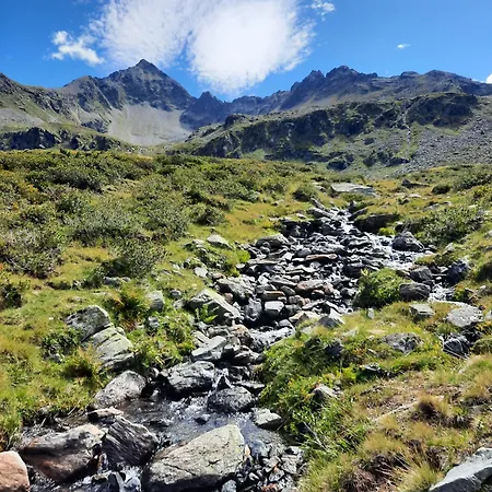 Haus Gertraud 3* Oetz