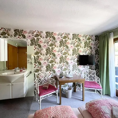 Haus Gertraud 3* Oetz